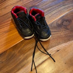 Jordan tie baby shoes 6c